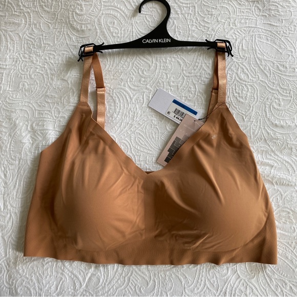 🎈Calvin Klein Invisibles Comfort Lightly Lined Triangle Bralette - Picture 5 of 7